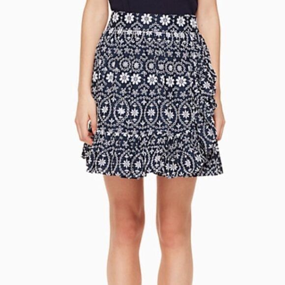 Kate Spade Navy Blue Eyelet Wrap Skirt size 4 perfect for Holiday - Picture 1 of 7